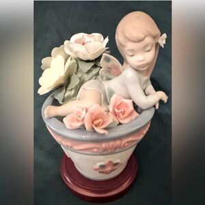 Lladro-Butterfly Fantasy- Retired In 2002 With Original Box